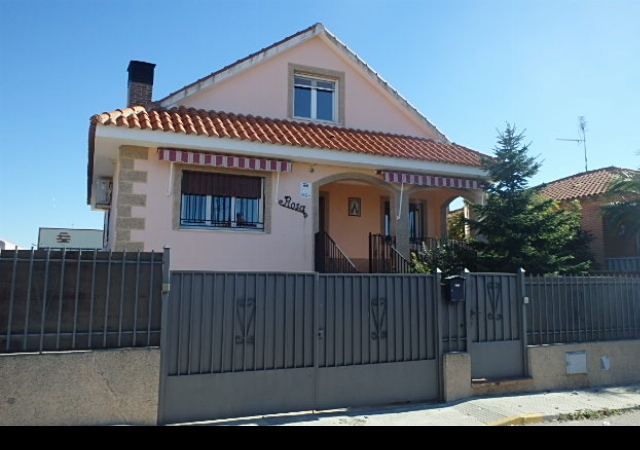 C/PIZARRO Nº 18, HUECAS, Toledo