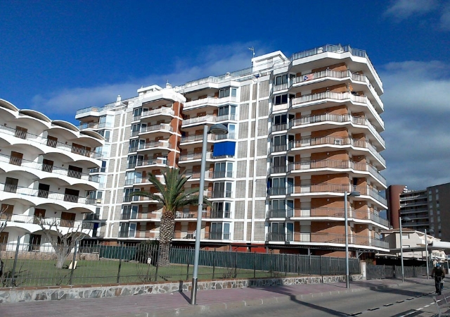 edificio Kensington, en término de Calonge, paraje Llano de Torre Valentina, Paseo Maritimo, sin número, Calonge i Sant Antoni, Girona