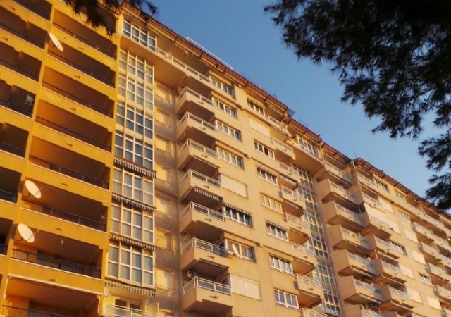 Plaza de aparcamiento sita en planta -2 numero de plaza 13, sita en RESIDENCIAL LOS ALTOS DE CAMPOAMOR, Bloque 2, Fase II, sito en Dehesa de Campoamor, Orihuela Costa, término municipal de Orihuela, Orihuela, Alicante/Alacant