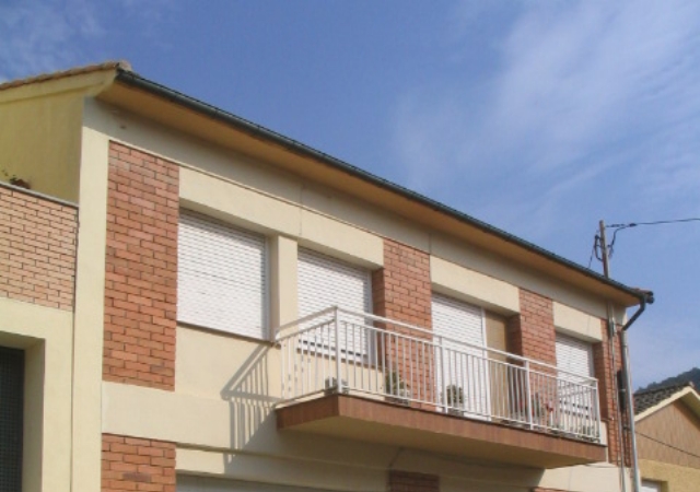 Calle Isaac Albeniz Nº 4, OLOT, Girona