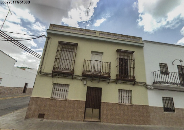 AVDA. CURRO GUILLEN Nº 52, UTRERA, Sevilla