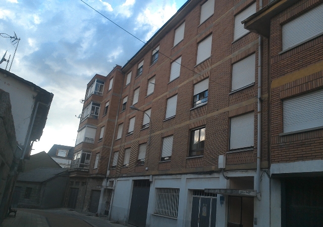 C/ Alvarez Yañez, 10, 4º-A, BEMBIBRE, León