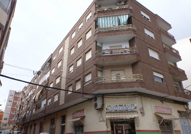 c/ Paco Corbalán, 7, Yecla, Murcia