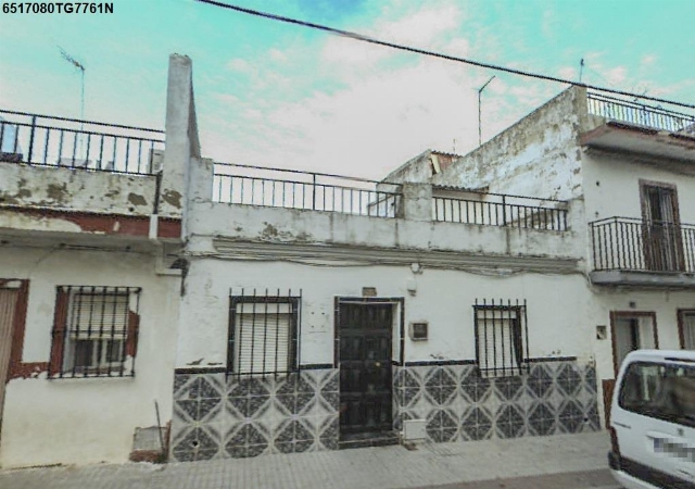 CAMINO DE LA SIERRA DE LA CRUZ Nº 112, LORA DEL RIO, Sevilla